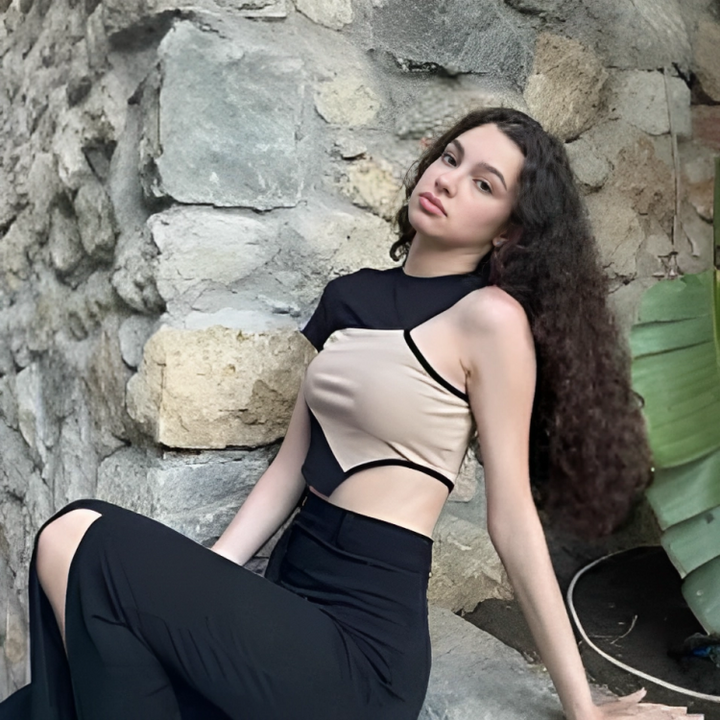 She's Cutting Edge Crop Top