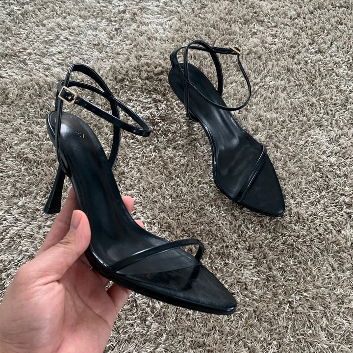 Viccura Strappy High Heels