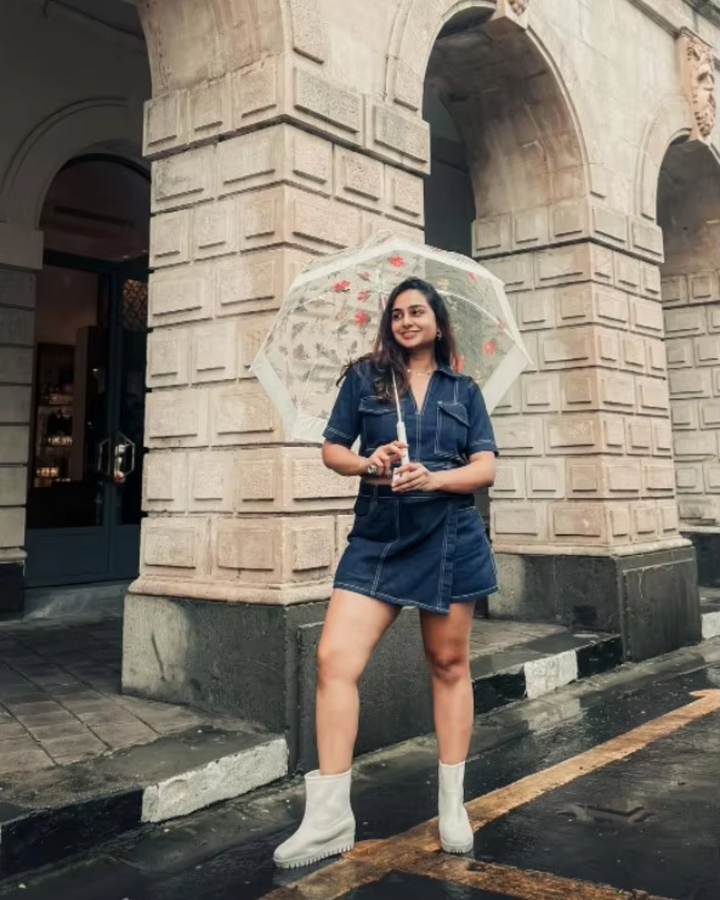 Uncommon Cropped Shirt Denim Set